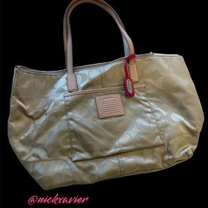 Coach Tote